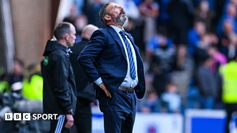 Rangers Terpuruk: Tiga Laga Tanpa Kemenangan, McInnes Diambang Krisis