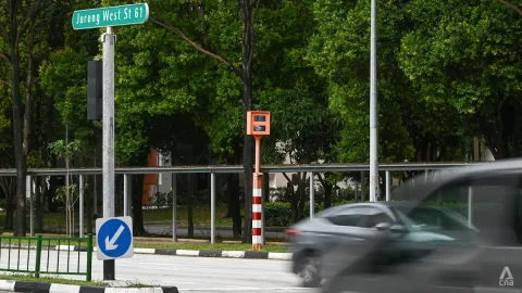 Aturan Poin Demerit Singapura Makin Ketat: Ambang Batas Turun ke 18, Pengemudi Profesional Terancam