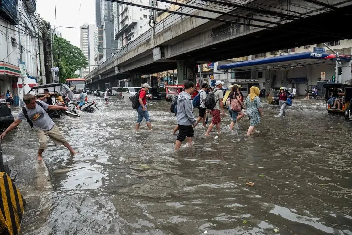 Bencana Monsoon Filipina: 12 Tewas, 8 Hilang, Setengah Juta Jiwa Terdampak