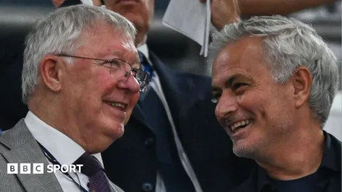 Mourinho Menangis di Telepon Ferguson: Kisah di Balik Batalnya Suksesi Manchester United