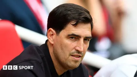Liverpool di Bawah Iraola: Dua Kali Kehilangan Keunggulan, Kebugaran Jadi Sorotan