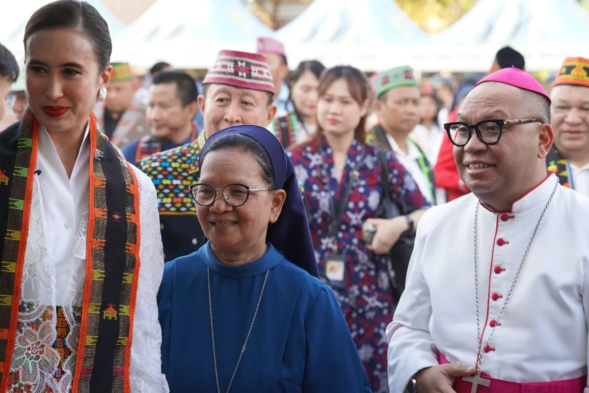 Festival Golo Koe 2026: Menpar Tegaskan Pariwisata Labuan Bajo Tak Boleh Lepas dari Akar Budaya
