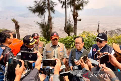 Pratikno Bantah Rumor Mundur: Saya Sedang Bertugas di Bromo