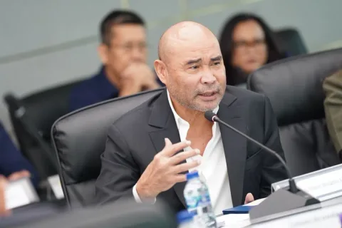 Insentif Ibu Rumah Tangga: Viktor Laiskodat Dorong Pengakuan Negara atas Peran Pengasuhan