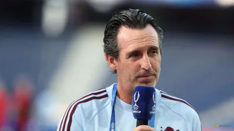 Aston Villa Hadapi PSG di Piala Super: Emery Yakin Ambisi Tak Luntur Meski Skuad Terkuras