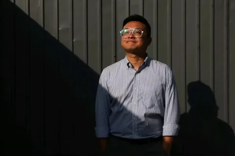Gaya Hidup Ganda Profesional Berpendidikan di Singapura: Kecanduan Narkoba di Balik Kesuksesan