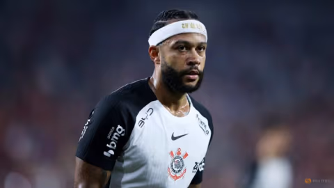 Depay Tuding Corinthians Ingkar Janji Perpanjang Kontrak, Siap Buka Suara