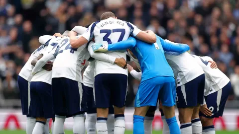 Tottenham Lepas Djed Spence ke Inter, Lanjutkan Aksi Jual Pemain Musim Panas