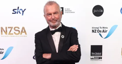 Restu Sam Neill untuk Christopher Chung: Warisan Sang Legenda dalam 'My Brilliant Career'