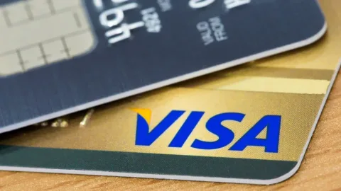 Tarif Visa on Arrival Dikaji Naik hingga Rp1 Juta: Dampaknya bagi Turis dan Industri Pariwisata