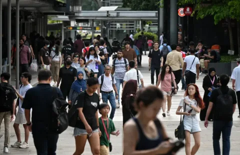 Singapura Gelontorkan Bantuan Tunai Rp4,8 Triliun untuk 2,4 Juta Warganya: Pelajaran bagi Indonesia?