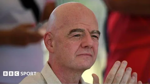 Gelombang Penolakan Meluas: FAI Tarik Dukungan untuk Infantino, IFA Ikut Tekanan Uefa