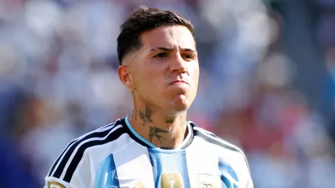 Man City Ajukan Tawaran Awal untuk Enzo Fernandez: Chelsea Beri Ultimatum Jumat