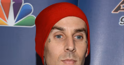 Travis Barker: Bayang-Bayang Kecelakaan Pesawat 2008 Masih Menghantui, Kisah Trauma dalam Dokumenter Baru