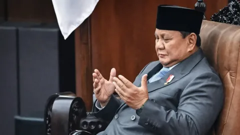 Prabowo Akui Birokrasi Berbelit Menghambat Kemajuan: Seruan Berantas Korupsi di Semua Lini