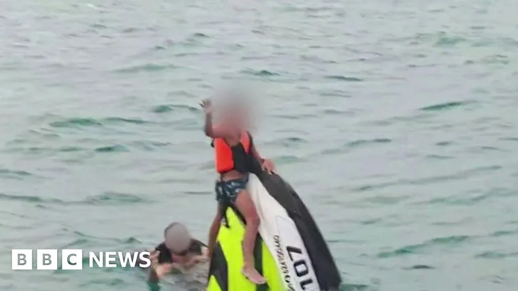 Terombang-ambing 16 Jam di Laut Thailand: Keluarga Prancis Selamat dari Drama Jet Ski yang Kandas