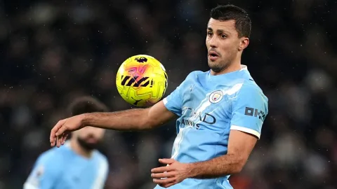 Man City Tolak Tawaran Barcelona untuk Rodri, Siapkan Dana Besar untuk Enzo Fernandez