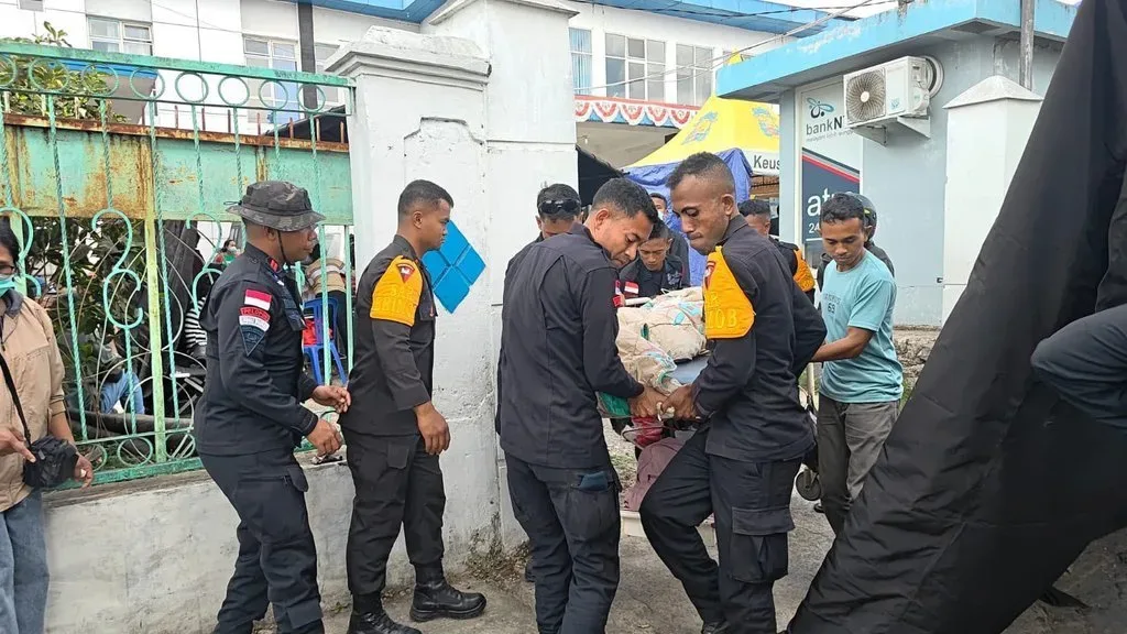 Polri Kerahkan Personel dan Logistik untuk Percepatan Pemulihan Korban Gempa NTT