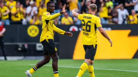 Dortmund Bangkit dari Ketertinggalan Dua Gol, Imbangi Roma 2-2 dalam Uji Coba
