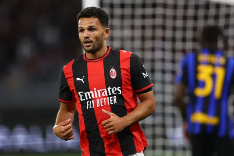 Uji Coba Terakhir: Milan Bungkam Manchester United 4-2, Ramos dan Chukwueze Bersinar