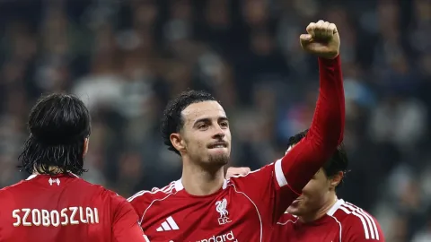 Liverpool Siapkan Dana Besar demi Lamine Camara: Gelandang Masa Depan atau Sekadar Wacana?