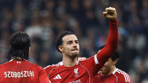 Liverpool Siapkan Dana Besar demi Lamine Camara: Gelandang Masa Depan atau Sekadar Wacana?