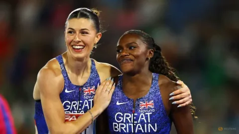 Asher-Smith Samai Rekor Legenda Eropa, Hunt Sabet Hat-trick Emas