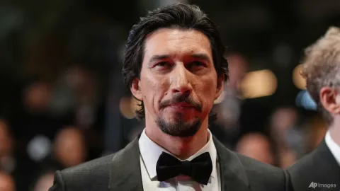 Adam Driver Resmi Masuk MCU sebagai Mister Sinister, Reboot X-Men Makin Panas