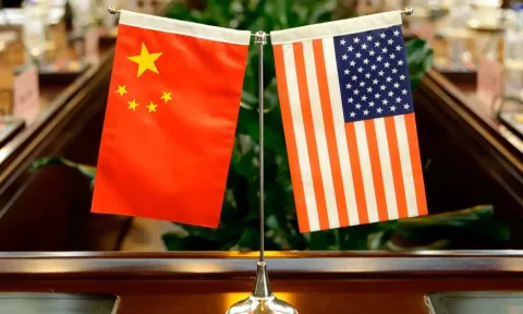 Di Balik Citra Percaya Diri China: Komisi AS Ungkap Kegelisahan Ekonomi yang Tersembunyi