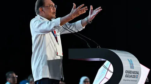 Anwar Tambah Rp3,9 Miliar per Dapil, Sinyal Politik Berbasis Kebutuhan di Tengah Tekanan Elektoral