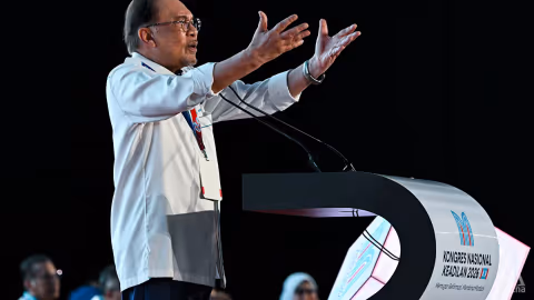 Anwar Tambah Rp3,9 Miliar per Dapil, Sinyal Politik Berbasis Kebutuhan di Tengah Tekanan Elektoral