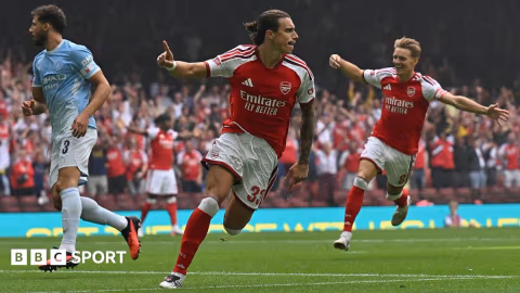 Arsenal Hancurkan Manchester City 3-0: Odegaard Bintang, Haaland Gagal Total