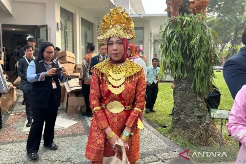 Setahun Gagal, Warga Palembang Rela Tempuh 600 Km demi Tiket Upacara di Istana