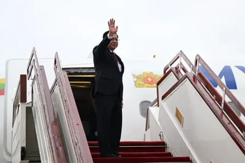 Min Aung Hlaing Terbang ke Moskow: Misi Strategis di Tengah Tekanan Internasional