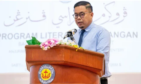 Membangun Identitas Pemuda Brunei: Literasi Informasi Jadi Kunci Capai Visi 2035