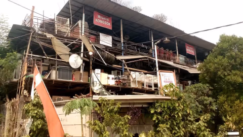 Mall Rongsok Depok: Ekonomi Sirkular Akar Rumput yang Bertahan Tanpa Subsidi