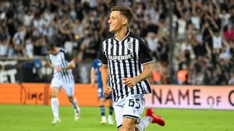 Borussia Dortmund Resmi Rekrut Gelandang Yunani Giannis Konstantelias, Kontrak hingga 2031