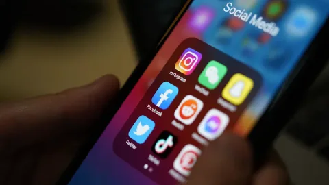 Miu Miu, Dior, dan Gelombang Baru 'Influencer Intelektual': Strategi Brand Mewah Menghadapi Kejenuhan Audiens