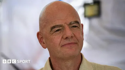 Krisis Kepemimpinan FIFA: Bos FAW Desak Infantino Mundur