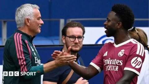 Mourinho Akui Jadi Dalang di Balik Keputusan Vinicius Junior Bertahan di Real Madrid
