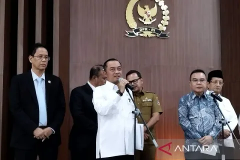 Guru PPPK Dialihkan ke Pusat, Menkeu Jamin Defisit 2027 Tetap 2,4 Persen