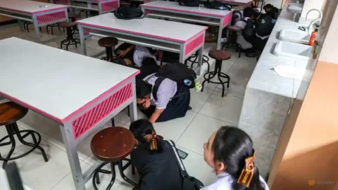Sekolah Thailand Gelar Simulasi Penembakan Massal: Respons Cepat Setelah Tragedi yang Menewaskan 8 Orang
