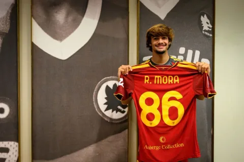 Mora Resmi Gabung Roma: Idola Dybala, Siap Taklukkan Liga Champions