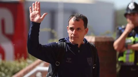 Sunderland Siap Pecahkan Rekor Transfer demi Geny Catamo, Target Utama Le Bris