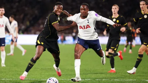 Tottenham Siapkan Dana Rp2 Triliun untuk Rekrut Winger Baru: Pedro Neto Jadi Alternatif Mahal