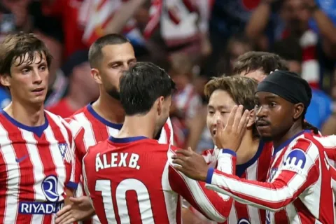 Atletico Madrid Buka Musim dengan Kemenangan 2-0 atas Malaga, Simeone Pamer Kedalaman Skuad