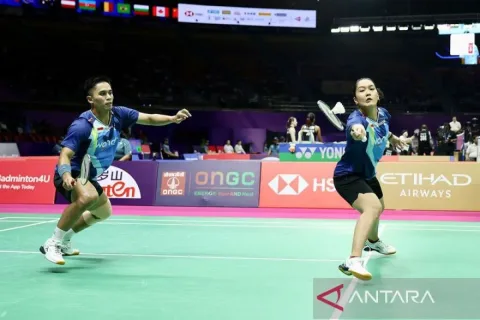 Amri/Nita Balas Dendam ke Juara All England, Tembus Perempat Final Debut di Kejuaraan Dunia