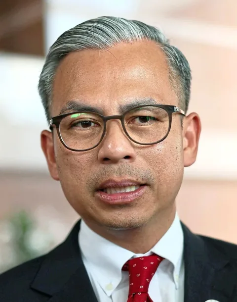 Revisi Undang-Undang Pos Malaysia: Menutup Celah Kejahatan Kurir dan Dampaknya bagi Indonesia