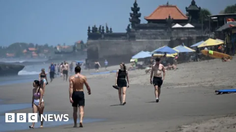 Wisatawan Swiss Dijatuhi Hukuman Penjara Setahun karena Menghina Hari Raya Nyepi di Bali