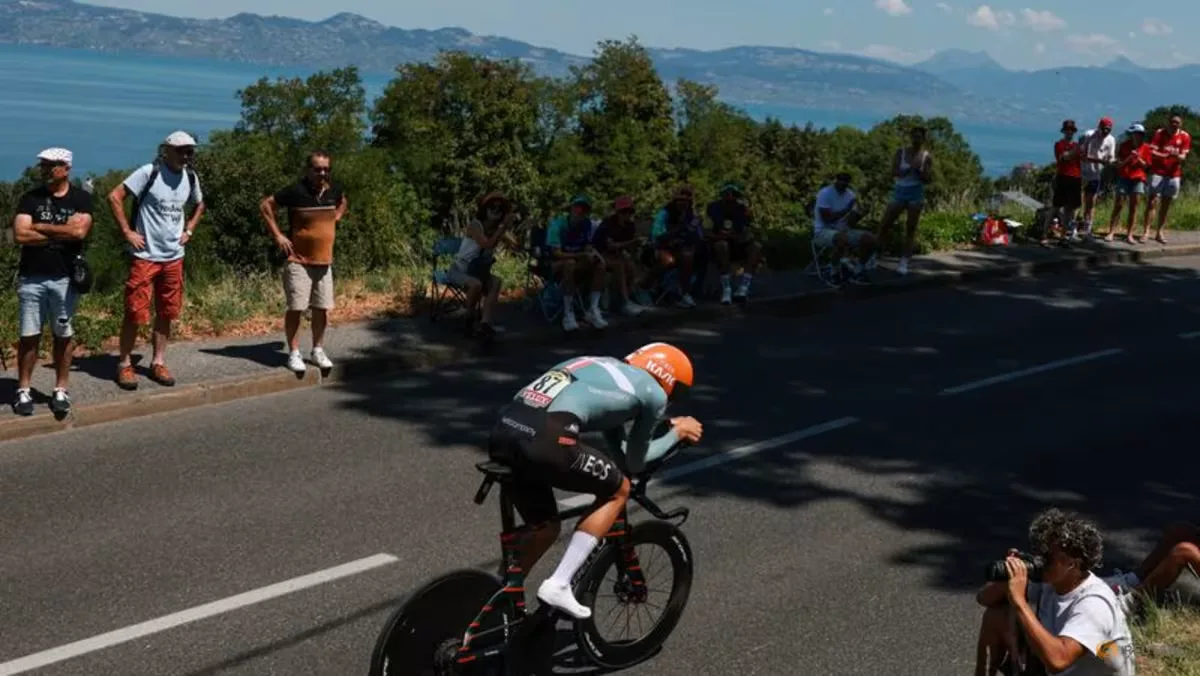 Josh Tarling Tetap Berlaga di Vuelta a Espana Seminggu Setelah Sang Adik Wafat